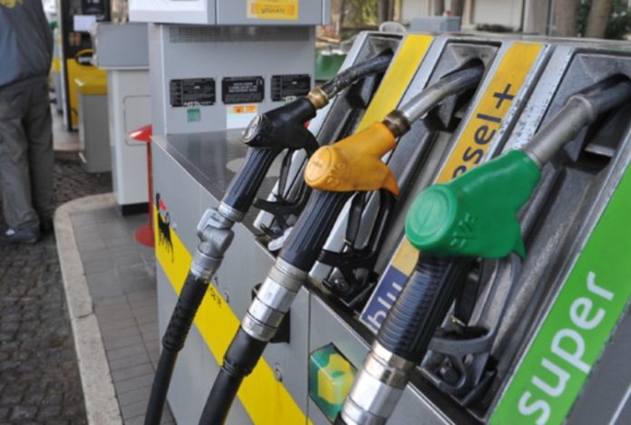 distributore-benzina.jpg_1719428414