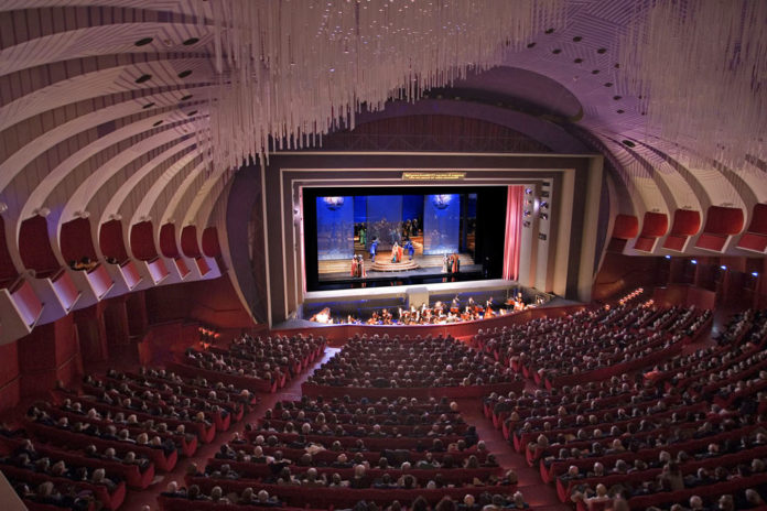 Teatro_Regio_-_sala_2005
