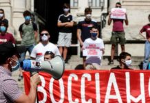 Scuola, si riparte tra le proteste. Primo sciopero già il 6 settembre